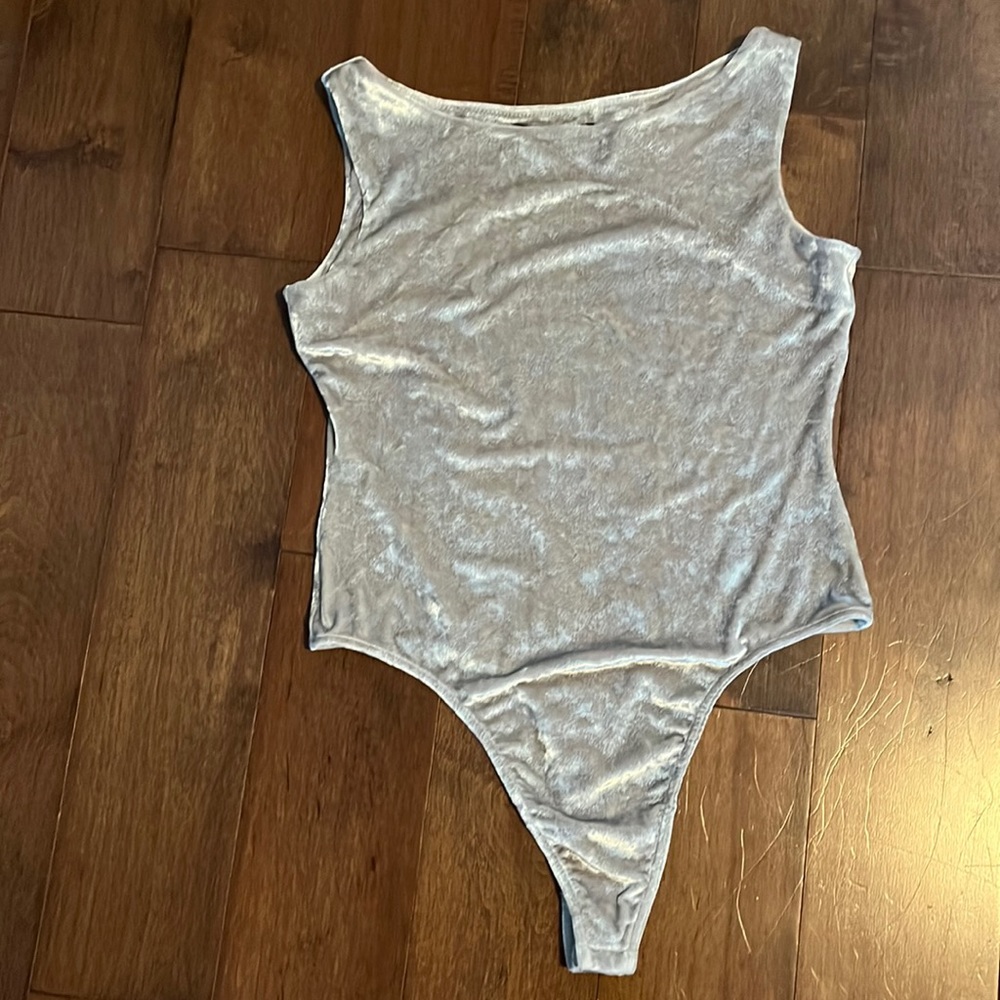 EXPRESS GRAY SILVER SLEEVELESS Thong Velour Fur BODYSUIT Size 3